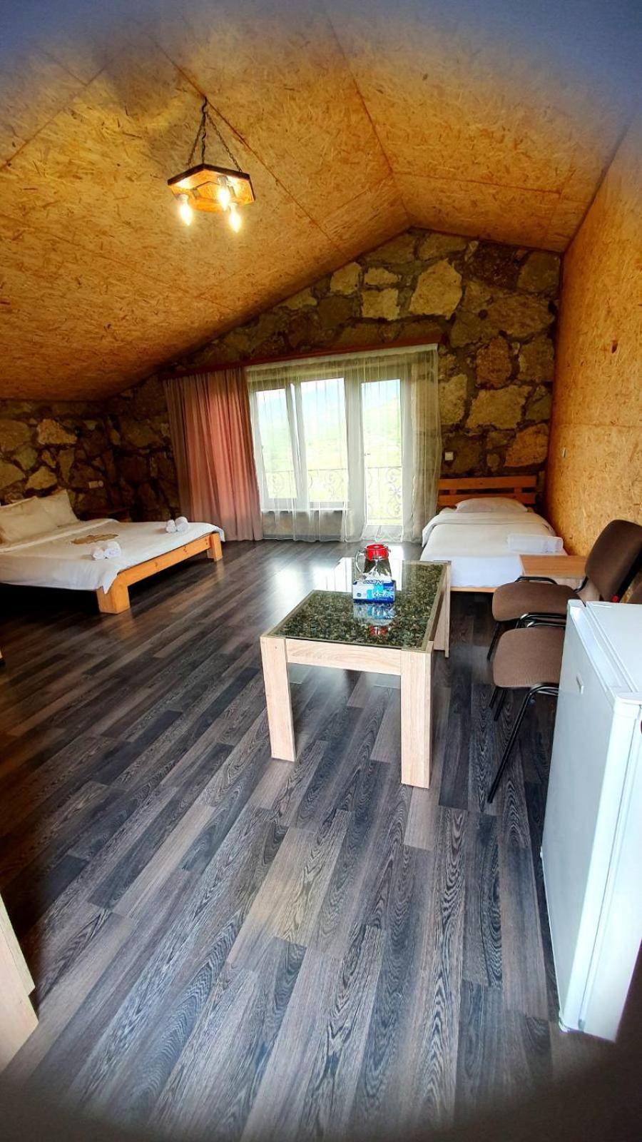 Guest House Ijevan's Garden Buitenkant foto